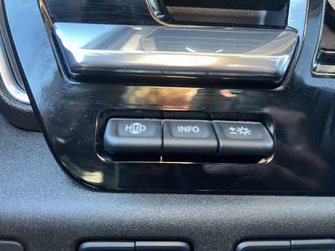 Certified 2023 Chevrolet Silverado 1500 High Country w/ High Country Premium Package image 19