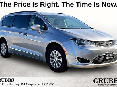 Used 2017 Chrysler Pacifica Touring-L