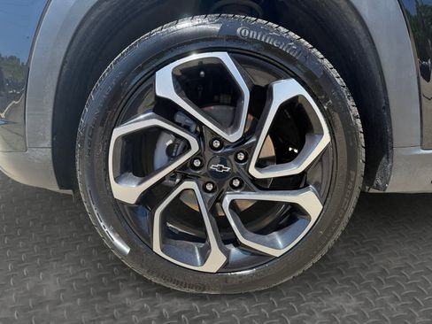 Used 2026 Chevrolet Trax RS FWD image 9