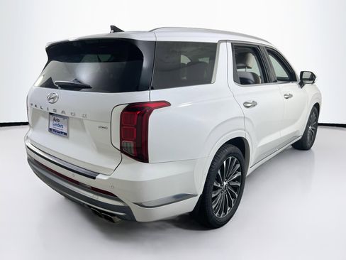 Used 2023 Hyundai Palisade Calligraphy image 5