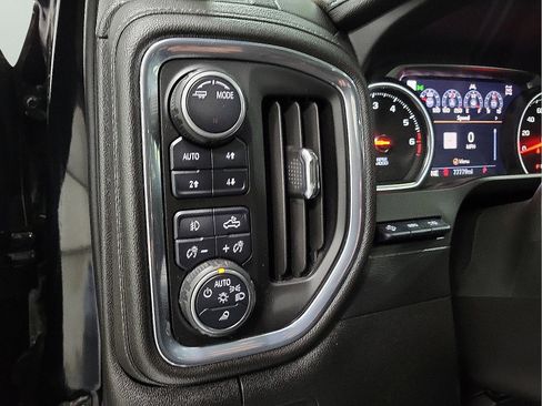 Used 2022 Chevrolet Silverado 1500 LTZ w/ LTZ Premium Package image 13