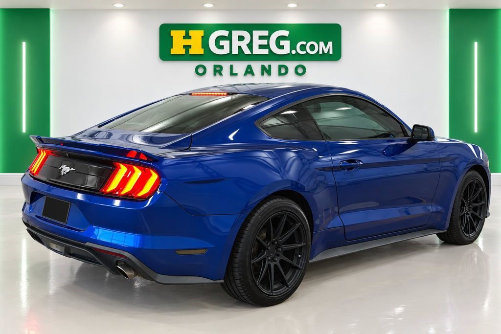 Used 2018 Ford Mustang Coupe RWD image 10