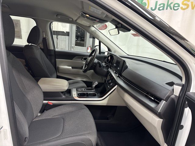 Certified 2023 Kia Carnival LX FWD image 31