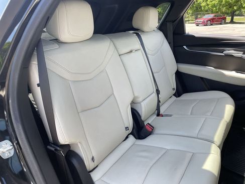 Certified 2024 Cadillac XT5 Sportv w/ Technology Package AWD/4WD image 15