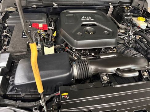 Used 2021 Jeep Wrangler Unlimited Rubicon w/ Uconnect 4C Nav & Sound Group AWD/4WD image 40