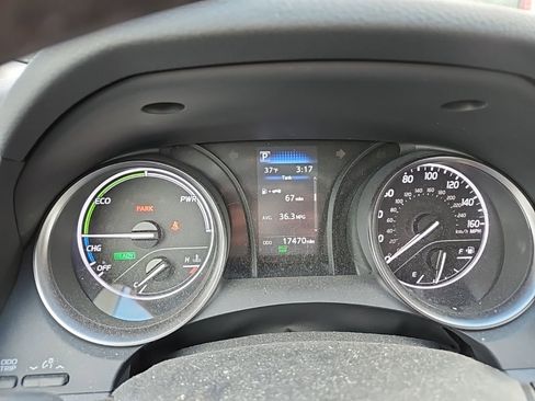 Used 2024 Toyota Camry SE image 18