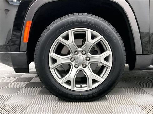 Used 2022 Jeep Wagoneer Series II AWD/4WD image 10