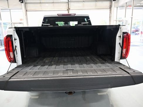 Used 2022 GMC Sierra 1500 SLT w/ SLT Convenience Package image 8