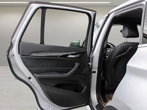 Used 2018 BMW X1 xDrive28i image 29