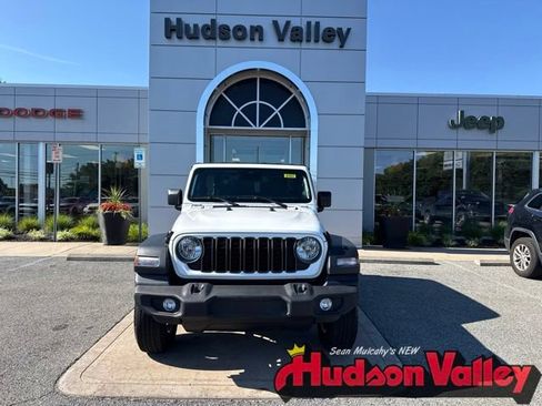 Certified 2026 Jeep Wrangler Sport AWD/4WD image 1