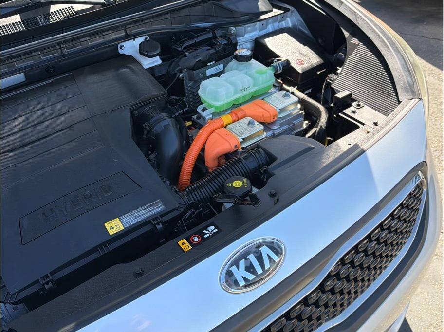 Used 2019 Kia Niro LX FWD image 27