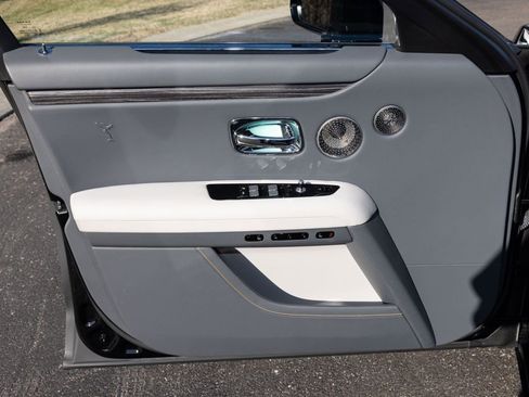 Certified 2021 Rolls-Royce Ghost Extended Wheelbase image 23