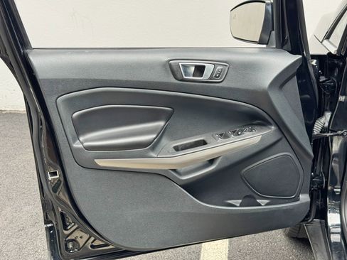 Used 2020 Ford EcoSport Titanium FWD image 37
