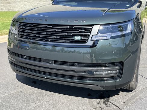 Used 2026 Land Rover Range Rover SE image 9