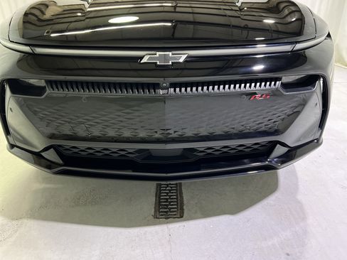 Certified 2024 Chevrolet Equinox EV RS image 4