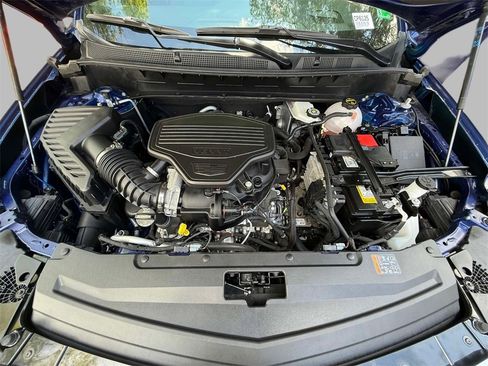 Certified 2025 Cadillac XT6 Premium Luxury w/ Platinum Package image 23