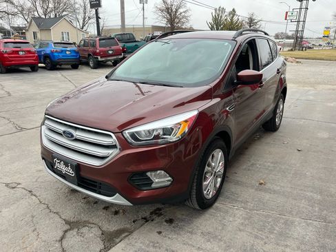 Used 2018 Ford Escape SEL w/ Ford Safe & Smart Package AWD/4WD image 4
