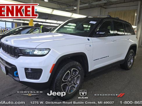 Used 2023 Jeep Grand Cherokee Trailhawk w/ Advanced Protech Group II image 1