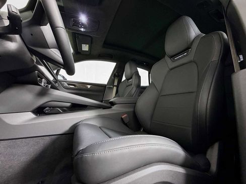 New 2025 Porsche Macan Turbo Electric image 5