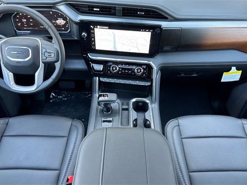 New 2026 GMC Sierra 1500 Denali w/ Denali Reserve Package image 15