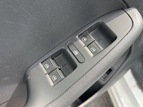 Used 2016 Volkswagen Jetta S image 24