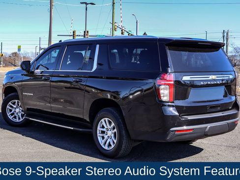 Used 2022 Chevrolet Suburban LT image 5