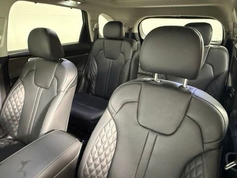 Used 2023 Kia Sorento SX Prestige image 34