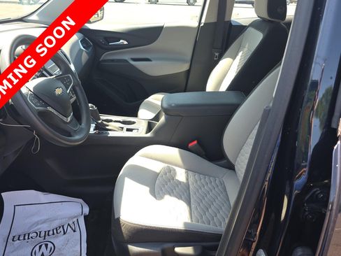 Used 2021 Chevrolet Equinox LS FWD image 6