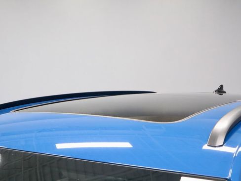 Used 2025 Volkswagen Atlas Cross Sport SEL R-Line image 33