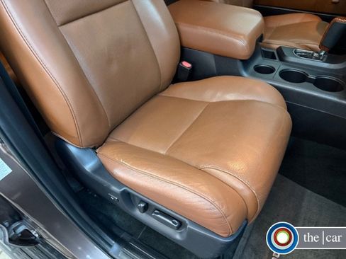 Used 2018 Toyota Sequoia Platinum w/ Carpet Mat Package image 13