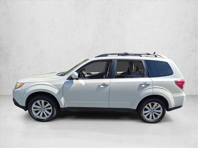 Used 2012 Subaru Forester 2.5X Premium w/ All-Weather Pkg AWD/4WD image 9