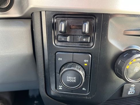 Used 2023 Ford F350 XLT image 23