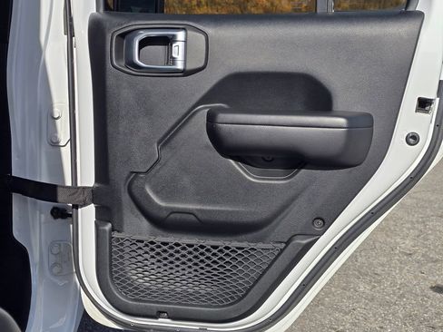 Used 2021 Jeep Wrangler Unlimited Sport image 48