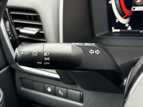 Used 2023 Nissan Rogue Platinum w/ Platinum Premium Package image 16