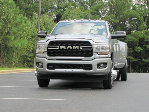 Used 2022 RAM 3500 Big Horn w/ Level 1 Equipment Group AWD/4WD image 8