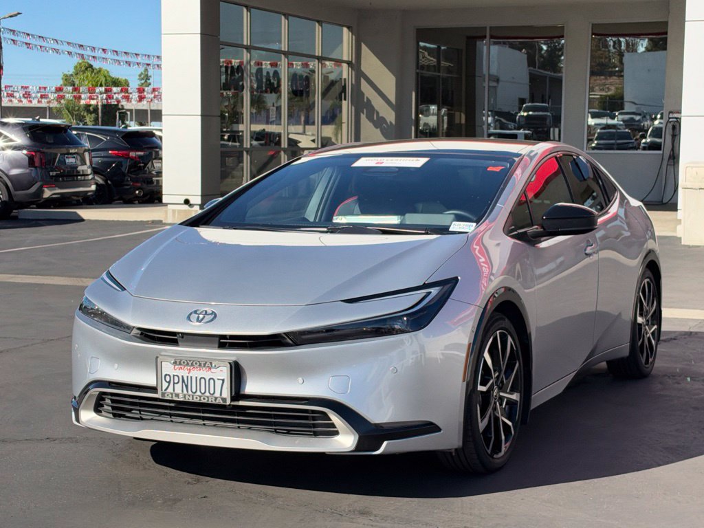 Certified 2024 Toyota Prius Prime Premium w/ Advanced Technology Package FWD image 4