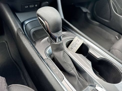 Used 2024 Chevrolet Malibu LT FWD image 17