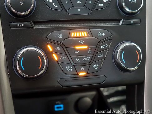 Used 2018 Ford Fusion S FWD image 17