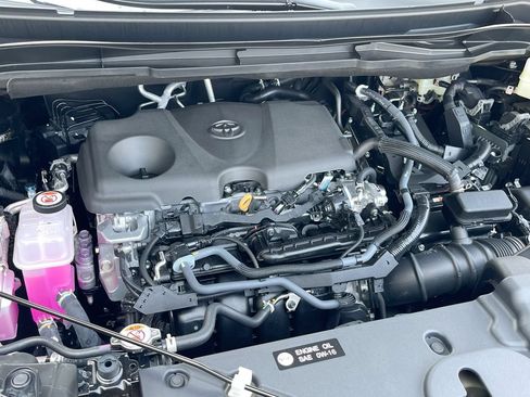 Used 2026 Toyota Sienna Limited FWD image 18