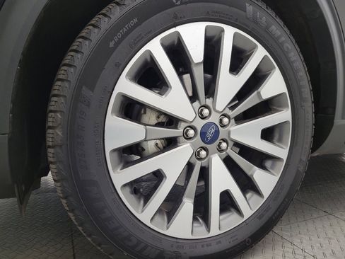 Used 2021 Ford Escape Titanium image 31