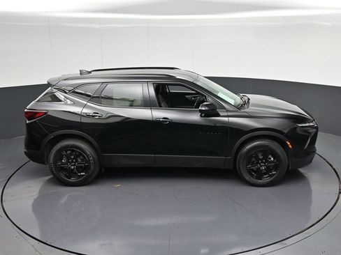 Used 2024 Chevrolet Blazer LT w/ Midnight/Sport Edition FWD image 19