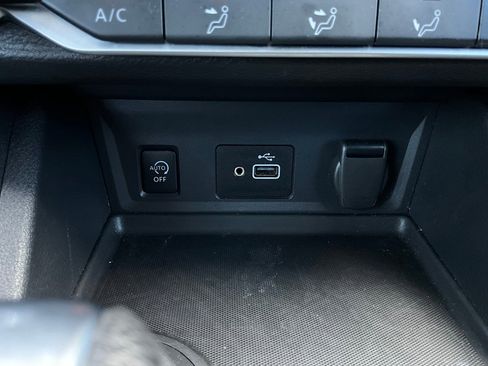 Used 2025 Nissan Sentra S image 23