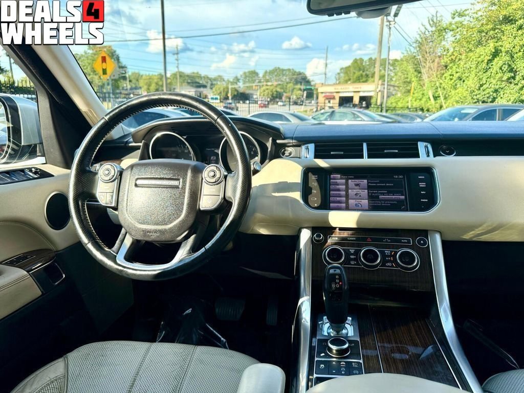 Used 2014 Land Rover Range Rover Sport HSE AWD/4WD image 11
