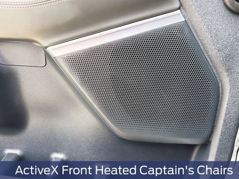 Used 2025 Ford Expedition Active image 24