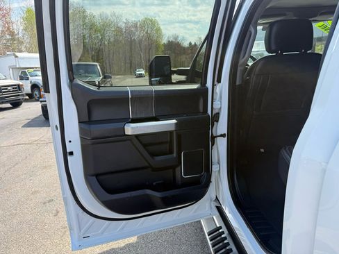 Used 2020 Ford F350 Lariat w/ Lariat Ultimate Package AWD/4WD image 20