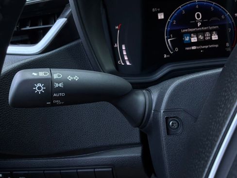 New 2026 Toyota Corolla SE FWD image 32