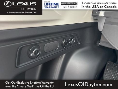 Used 2024 Subaru Forester Premium image 29