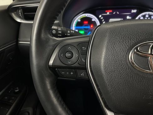 Used 2022 Toyota Venza Limited image 59