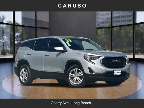 Used 2020 GMC Terrain SLE image 1