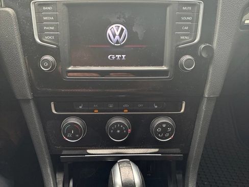 Used 2016 Volkswagen GTI S FWD image 11